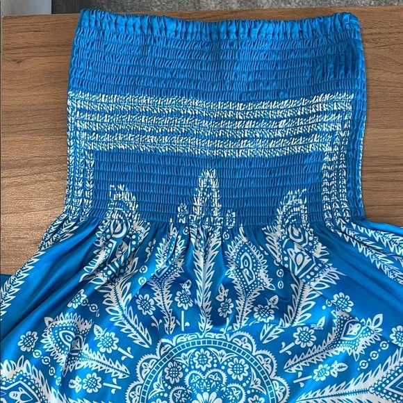 Blue Strapless Dress with White Pattern - Picture 7 of 7